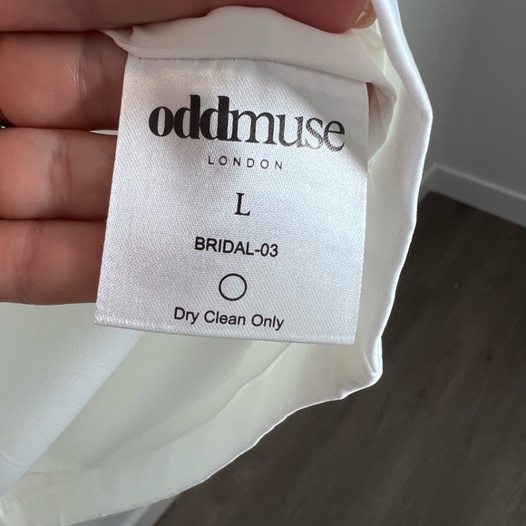ODDMUSE WHITE MINI DRESS LARGE - Picture 4 of 9